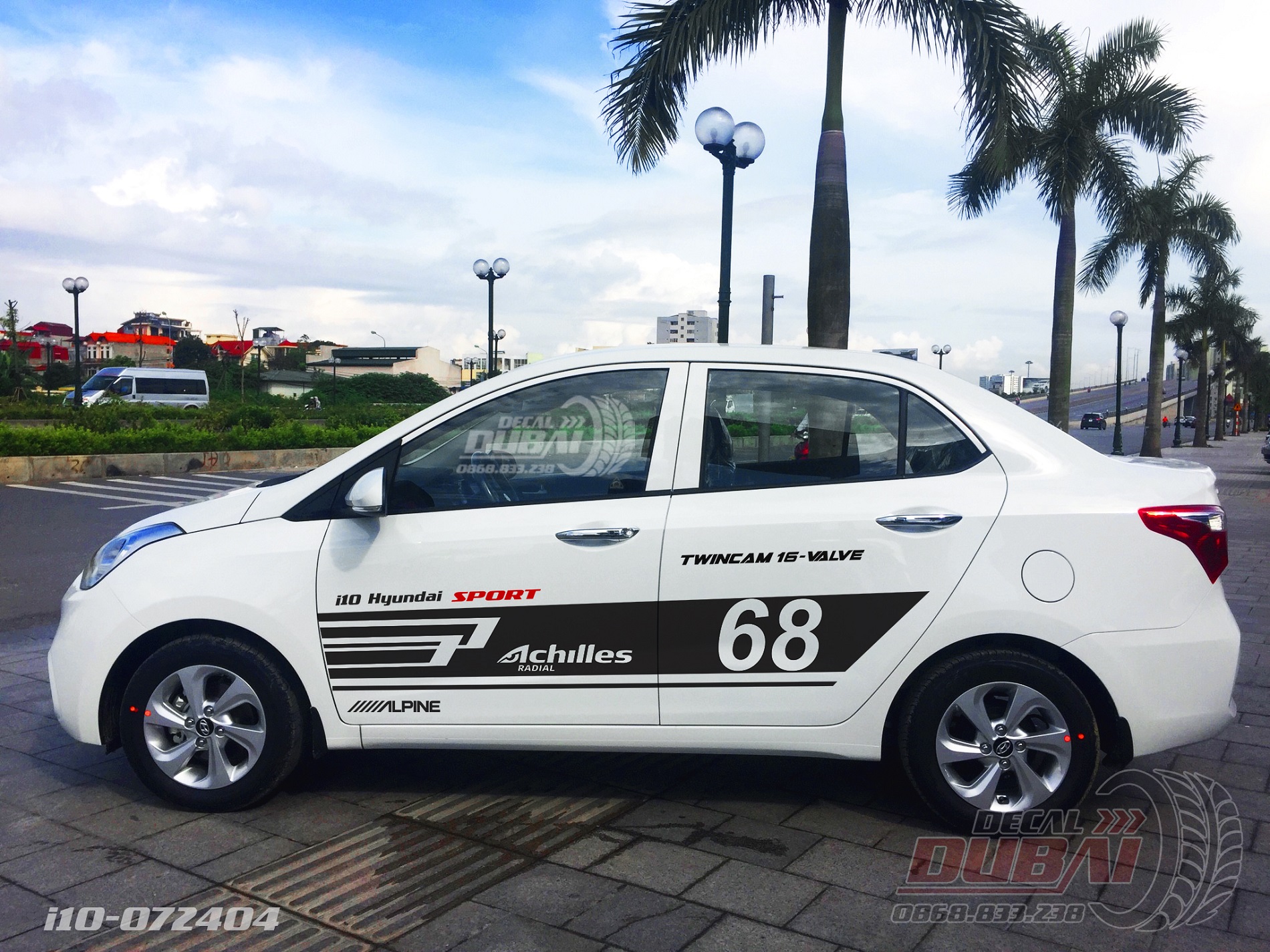 Tem-dan-Xe-i10-Sedan-do-phong-cach-the-thao