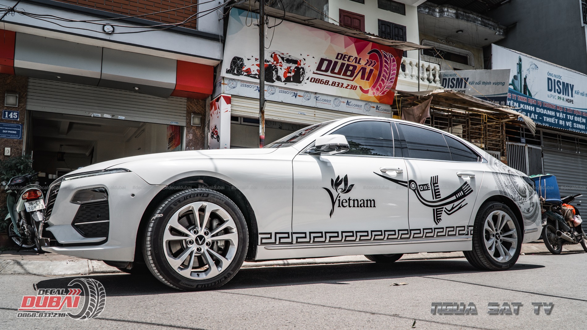 Vinfast Lux A 2.0 Trống Đồng