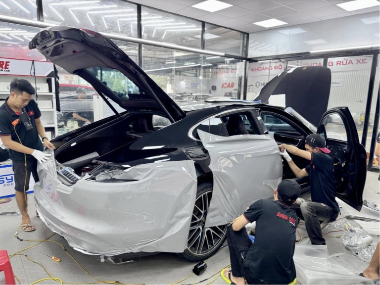 kinh nghiệm dán decal đổi màu ô tô