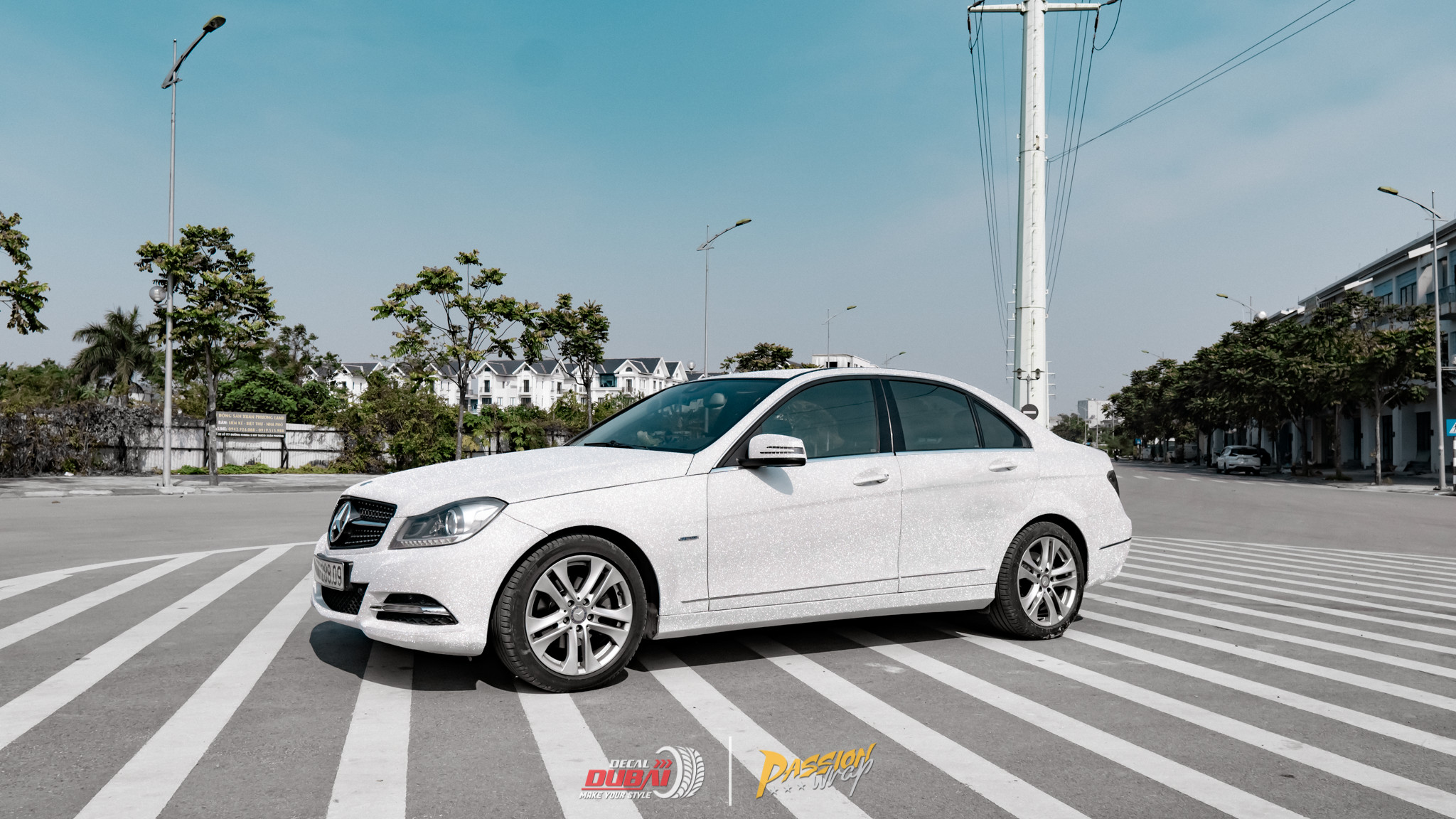 Dán Đổi Màu Xe Mercedes c200 Trắng Ánh Trai 2