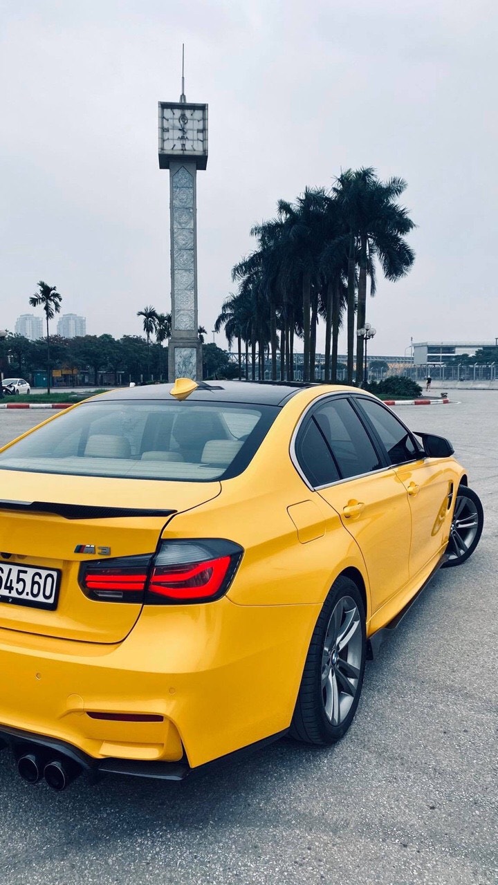 Dán Đổi Màu Xe BMW M3 Vàng
