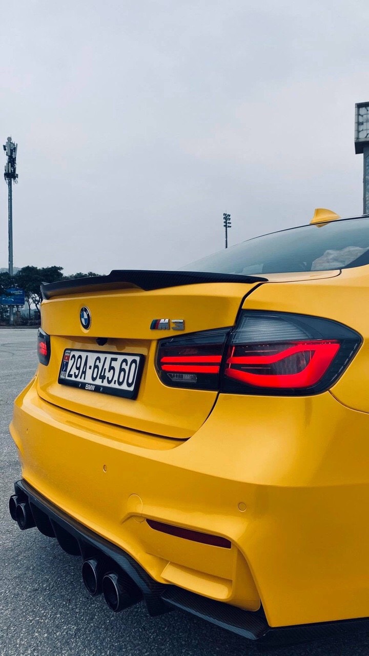 Dán Đổi Màu Xe BMW M3 Vàng