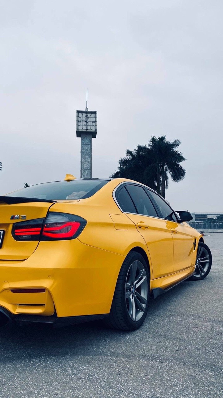 Dán Đổi Màu Xe BMW M3 Vàng