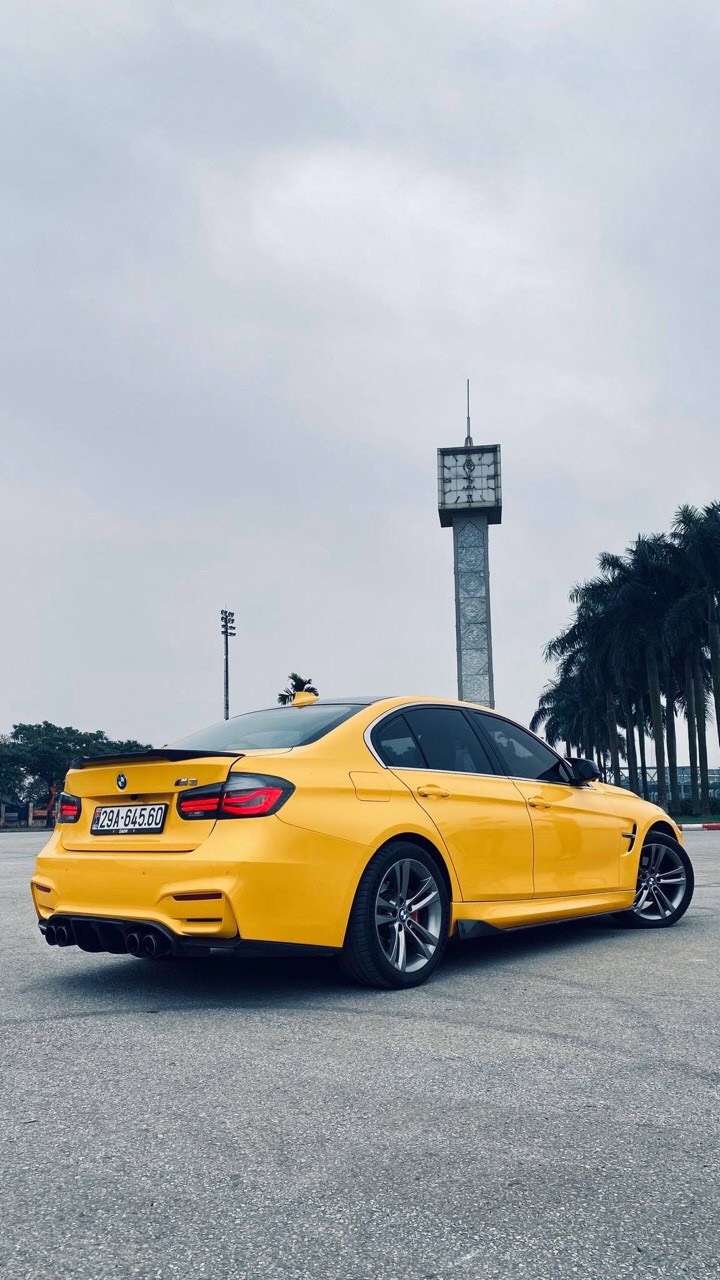 Dán Đổi Màu Xe BMW M3 Vàng