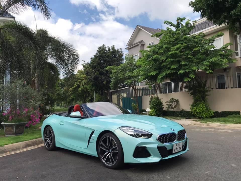 Dán Đổi Màu Xe BMW Z4 Xanh NgọcDán Đổi Màu Xe BMW Z4 Xanh Ngọc 3