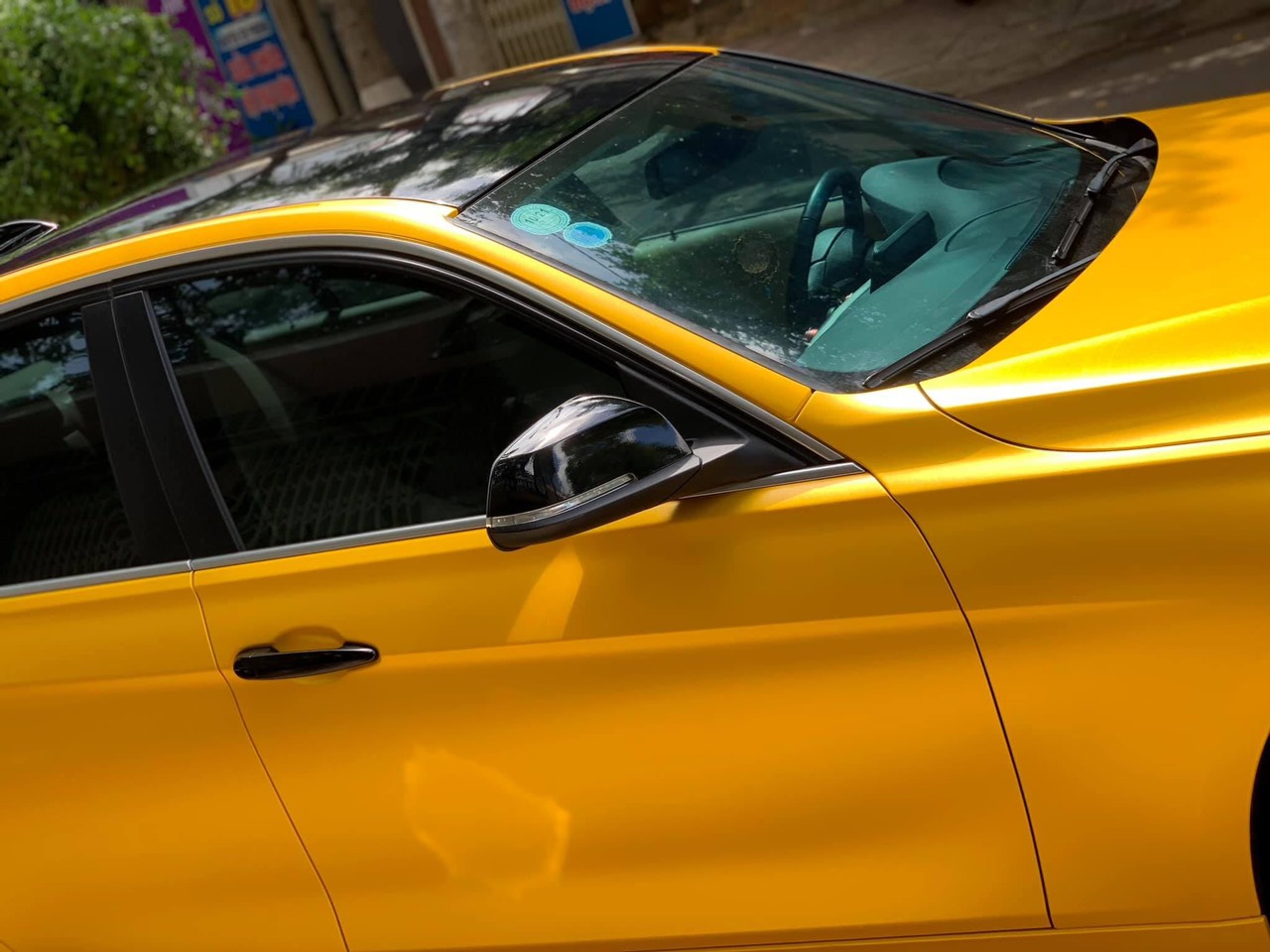 Dán Đổi Màu Xe BMW 320I Vàng
