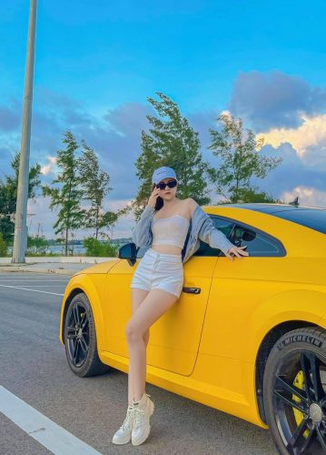 Dán Đổi Màu Xe Audi Vàng