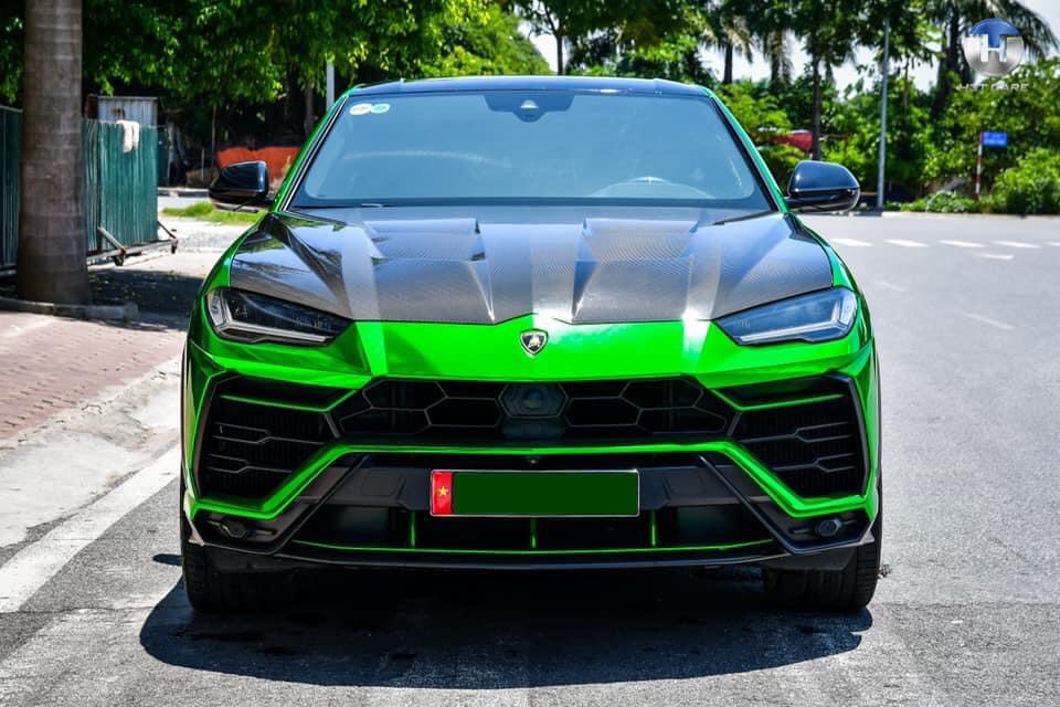 Dán Đổi Màu Xe Lamborghini Urus Xanh Lá