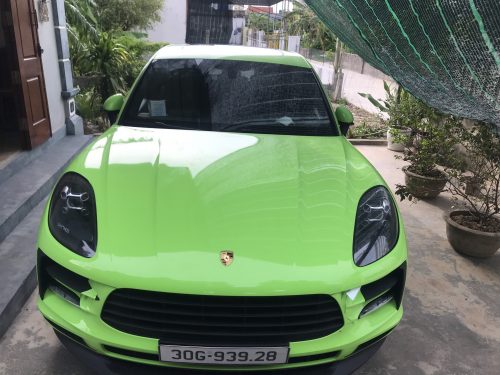Dán Đổi Màu Xe Porsche Macan Xanh Nõn Chuối