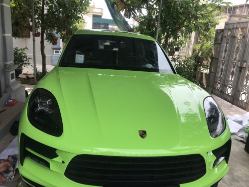 Dán Đổi Màu Xe Porsche Macan Xanh Nõn Chuối