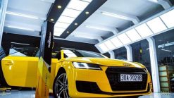 Dán Đổi Màu Xe Audi TT Vàng Ánh Kim