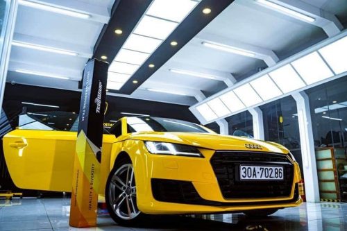 Dán Đổi Màu Xe Audi TT Vàng Ánh Kim