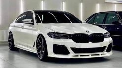 Dán Đổi Màu Xe BMW Trắng Bóng Mờ