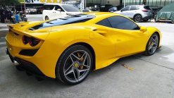 Dán Đổi Màu Xe Ferrari F8 Spider Vàng
