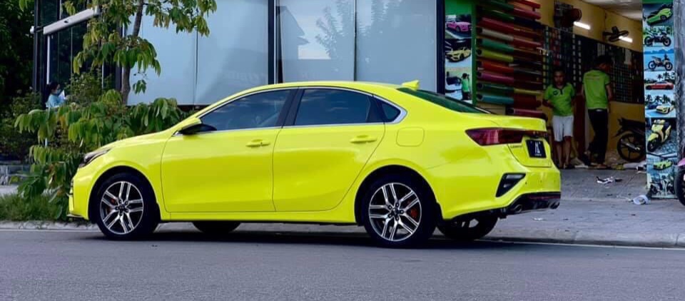 Dán Đổi Màu Xe Kia Cerato Xanh Phản Quang