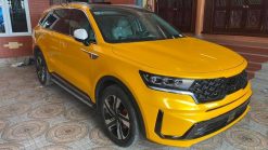 Dán Đổi Màu Xe Kia Sorento Vàng Titan