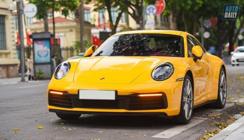 Dán Đổi Màu Xe Porsche 911 Vàng Bóng 