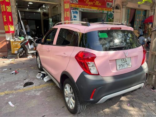 Dán Đổi Màu Xe Vinfast Fadil Màu Hường 
