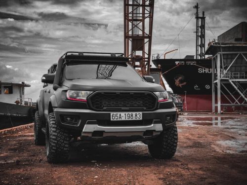 Dán Đổi Màu Xe Ford Ranger Đen