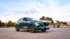 Dán Đổi Màu Xe Mazda CX5 British Racing Green