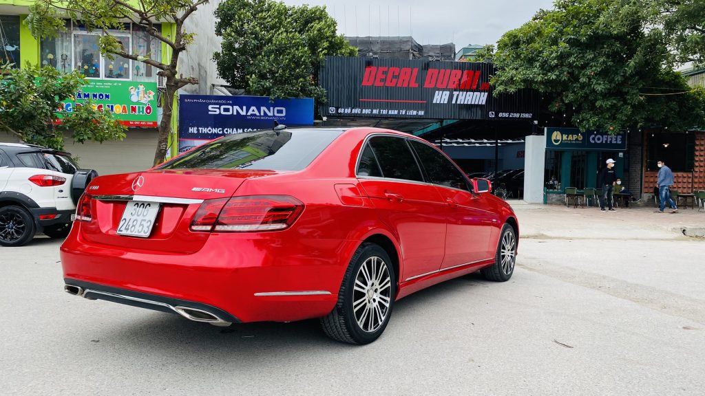 Dán Đổi Màu Xe Mercedes E300 Đỏ