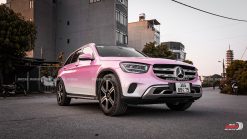 Wrap Đổi hai Màu Trắng Hồng Xe Mercedes Benz GLC 300