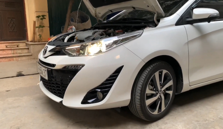 đèn xenon xe ô tô