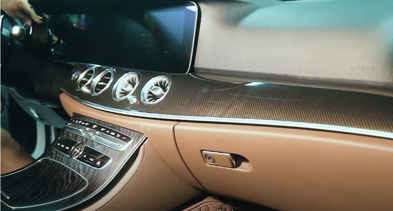 lưu ý khi dán decal nội thất xe hơi
