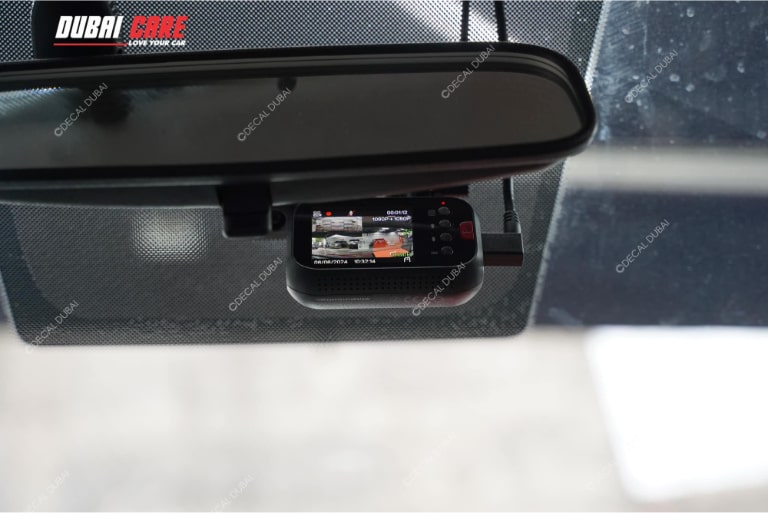 chọn camera gắn đầu xe