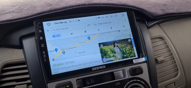 màn hình zestech cho xe innova