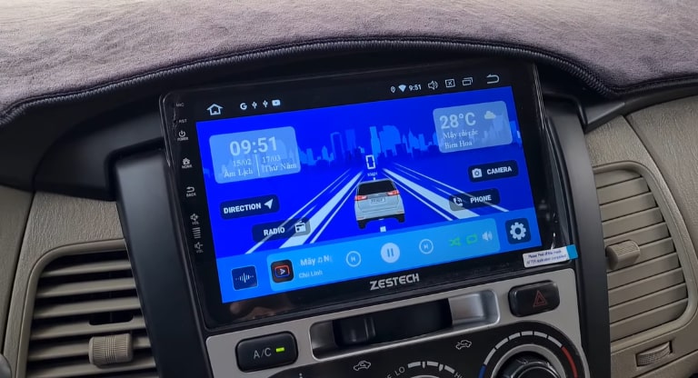 màn hình android xe innova