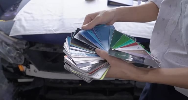 dán đổi màu VF7 giấy hay sơn xịt