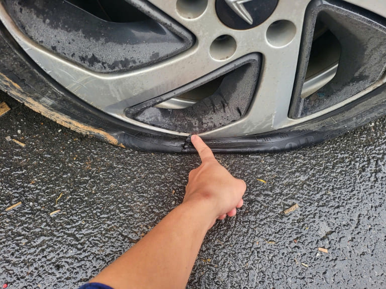 lốp xe VF7 bám đường tốt