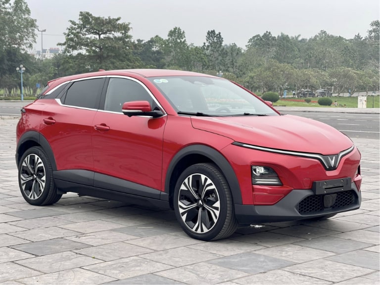 lốp xe vf6