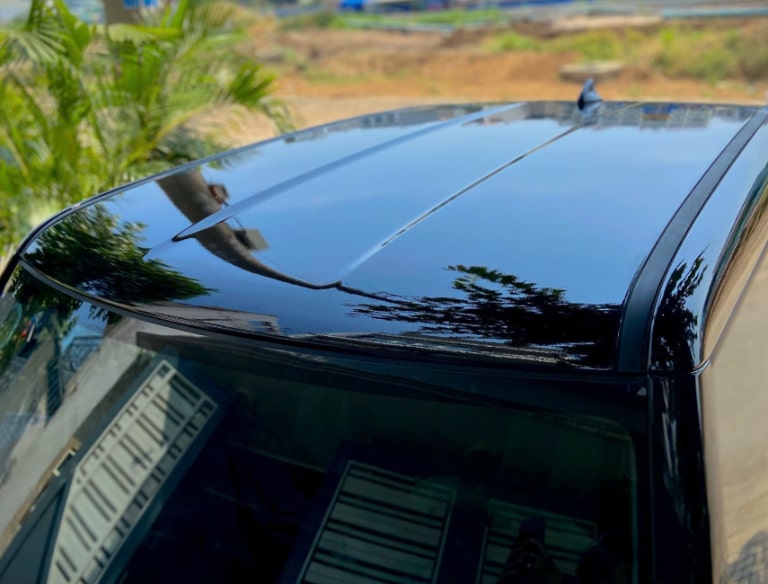 dán bằng decal hoặc ppf đen
