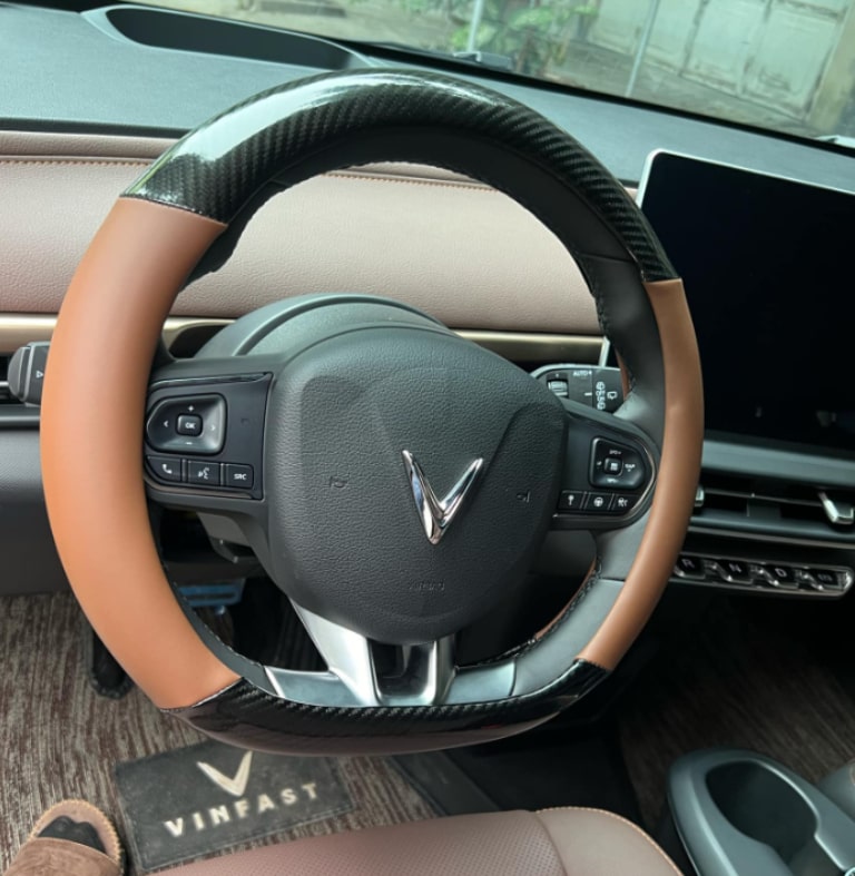 bọc vô lăng vf6