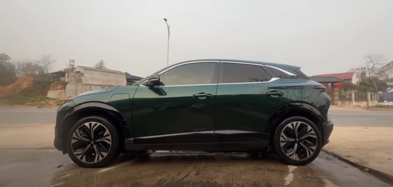 dán đổi màu giúp thay đỏi bề ngoài xe nhanh chóng