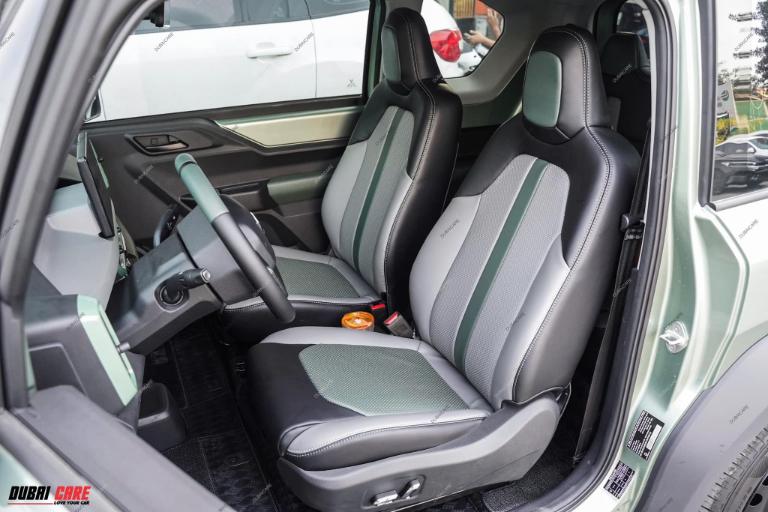 Bọc da ghế điện Vinfast Limo Green tông màu đen xám