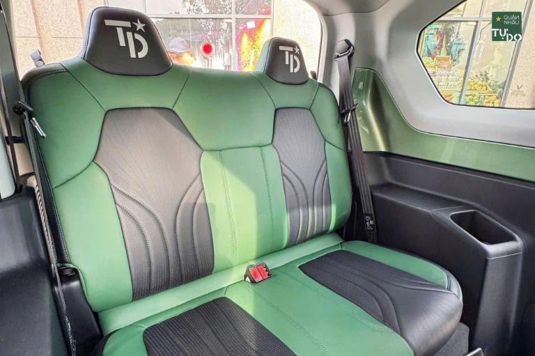 Mẫu bọc ghế da Vinfast Limo Green bằng chất liệu PVC màu xanh ngọc