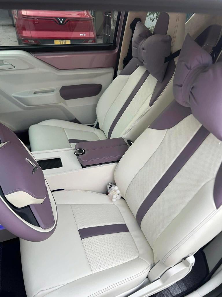 Chất liệu da Microfiber bọc ghế điện VinFast Limo Green