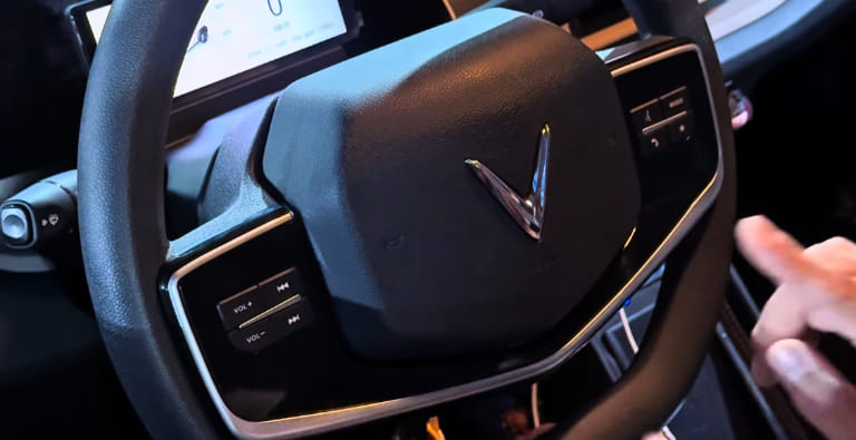 phím vô lăng vinfast limo green cao cấp